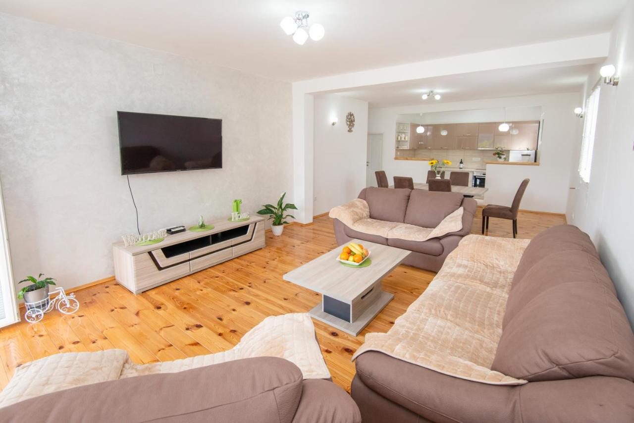 Apartment Galiot Kotor Exteriör bild